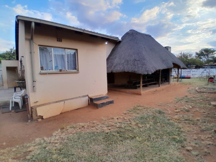 3 Bedroom Property for Sale in Oos Einde North West